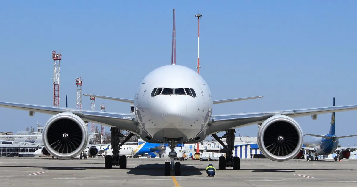Boeing 777-300ER, Борисполь
